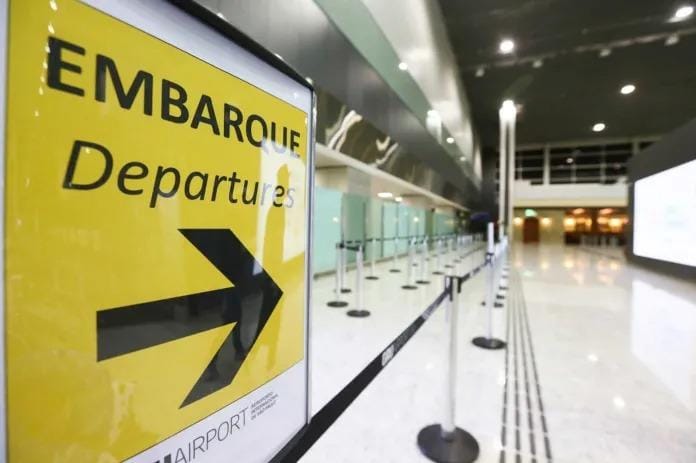 PF PRENDE HOMEM NO AEROPORTO DE SÃO LUÍS CONDENADO PELO CRIME DE ROUBO QUALIFICADO