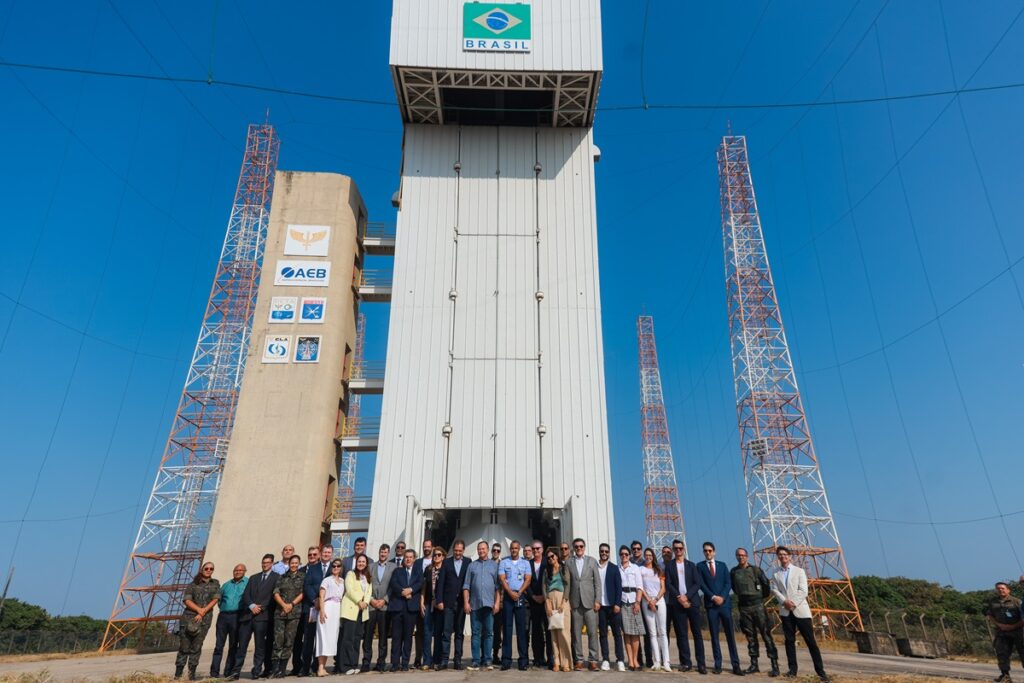 GOVERNADOR CARLOS BRANDÃO E MINISTRO REYNALDO SOARES DA FONSECA, DO STJ, VISITAM CENTRO DE LANÇAMENTO DE ALCÂNTARA