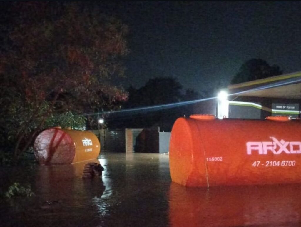 BALSAS ENFRENTA ALAGAMENTOS APÓS FORTES CHUVAS NA MADRUGADA DE HOJE