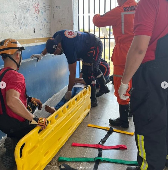 CRIANÇA É RESGATADA POR BOMBEIROS APÓS FICAR PRESA ENTRE PAREDES EM ESCOLA NO MAIOBÃO