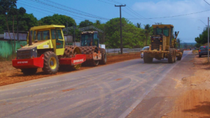 AVANÇO NAS OBRAS DA MA-203 NA ESTRADA DA RAPOSA PROMETEM MELHORIAS NA MOBILIDADE